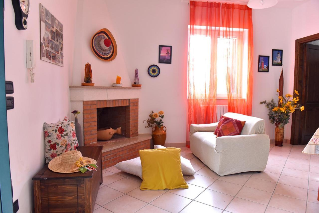Lavanda Apartment - Villaggio Di Mary โลโกโรตอนโด ภายนอก รูปภาพ
